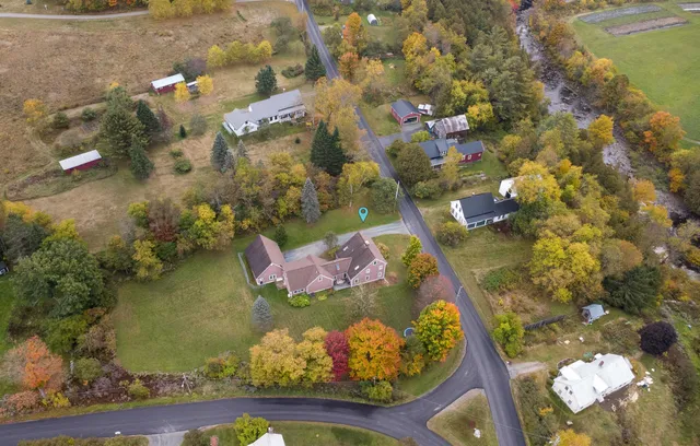 $425,000 | 107 East Village Road, St. Johnsbury, VT 05819