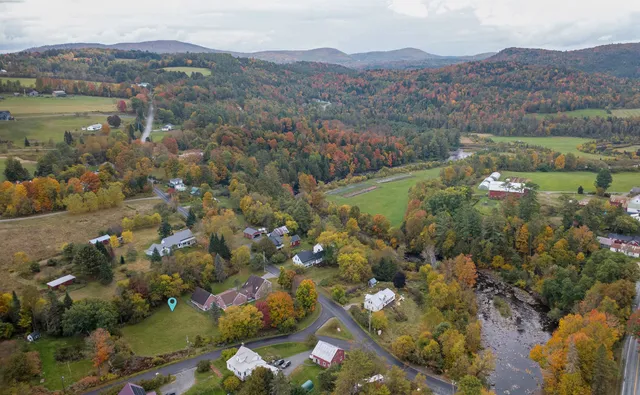 $425,000 | 107 East Village Road, St. Johnsbury, VT 05819