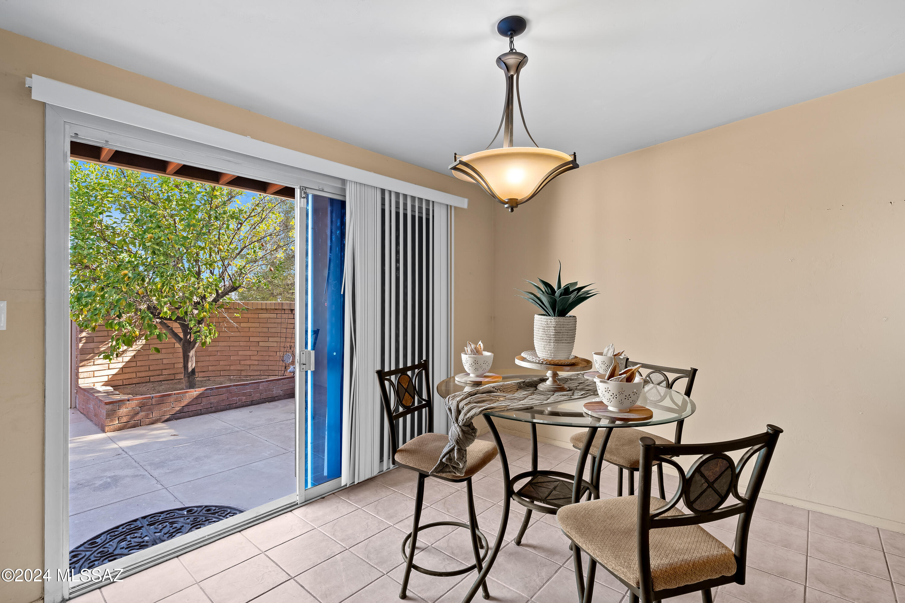 1902 West Anklam Road Tucson, AZ 85745 - Photo 4 of 17 Gallery Image 4