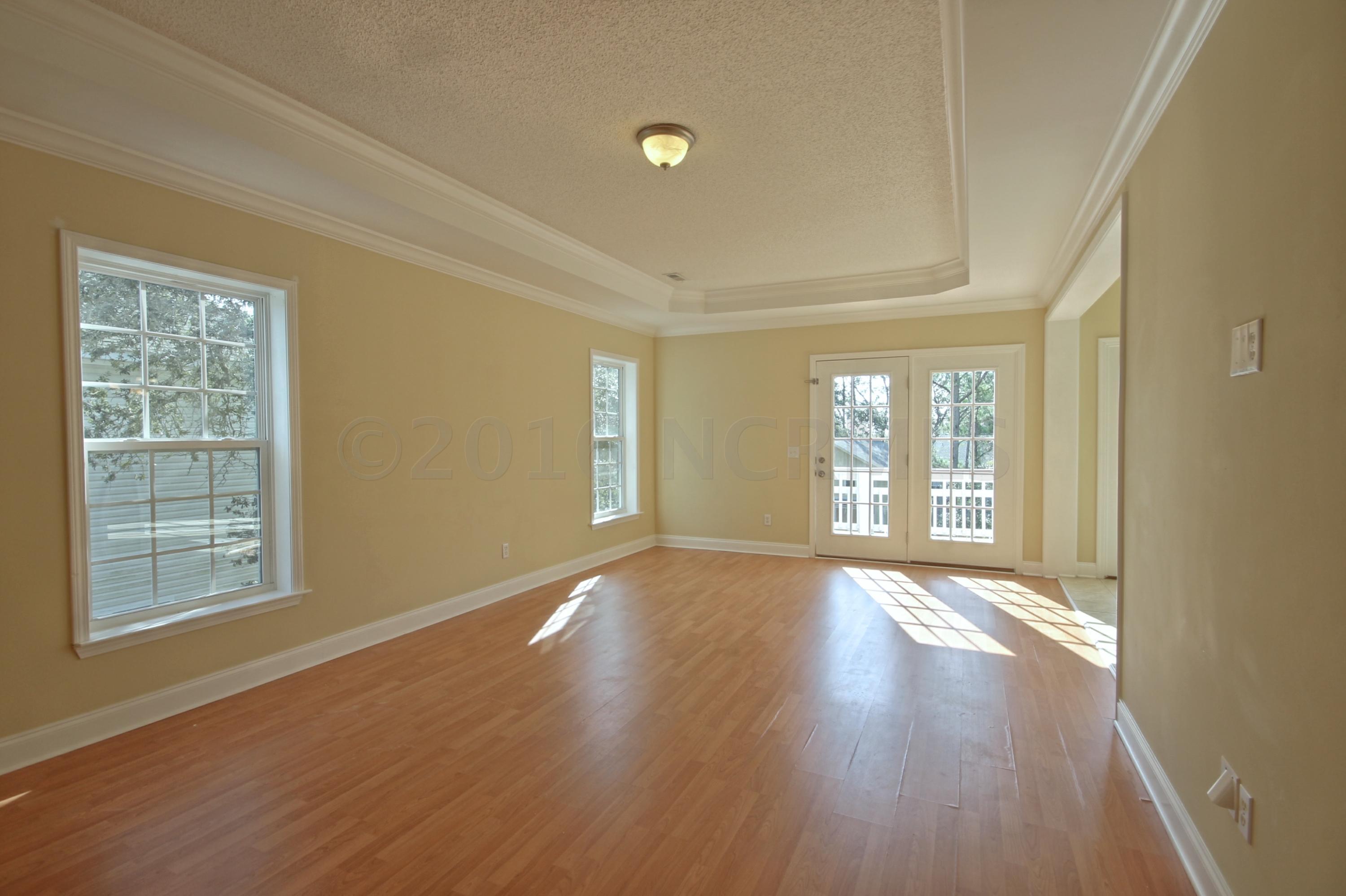 3502 Windy Point Road Southwest Supply, NC 28462 - Photo 5 of 29 Living room