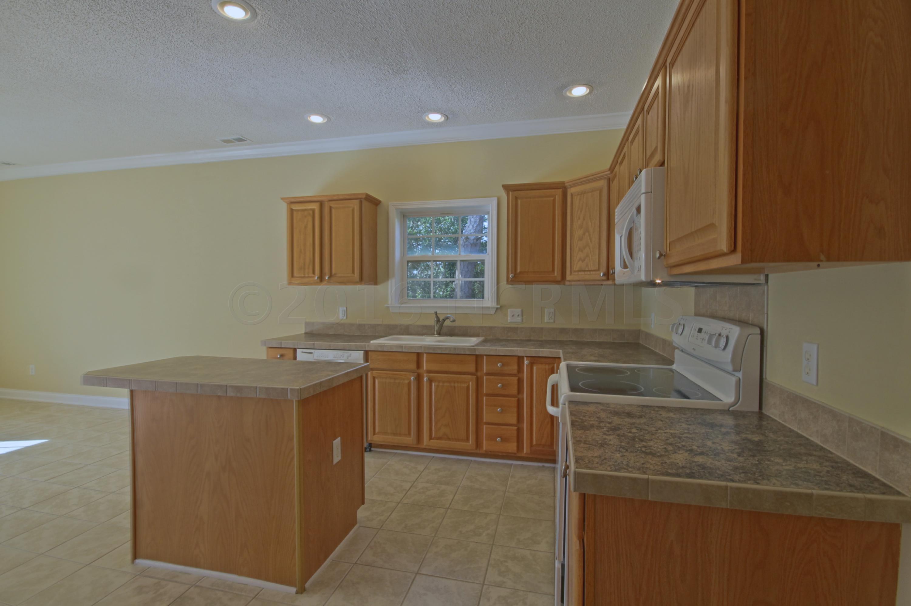 3502 Windy Point Road Southwest Supply, NC 28462 - Photo 9 of 29 Kitchen 3