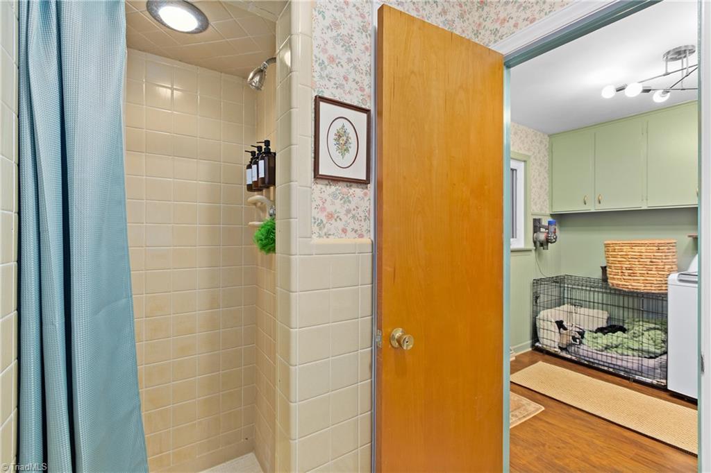 5228 Weatherly Road Greensboro, NC 27406 - Photo 30 of 48 Bathroom #2