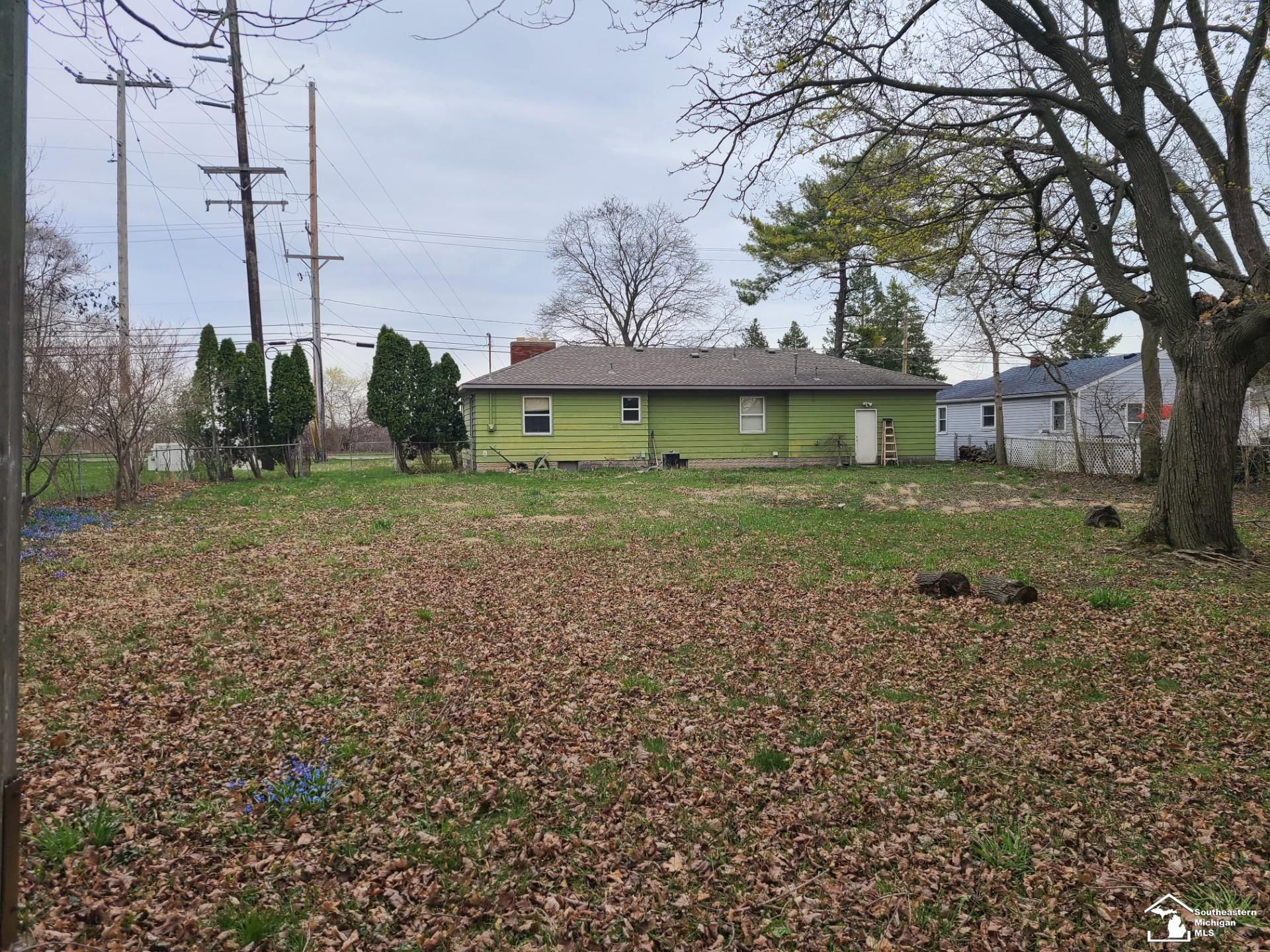 6461 East Dunbar Road Monroe, MI 48161 - Photo 2 of 6 50170932-9be80aa9-de24-4a77-8493-1cf9ad321eca.JPG
