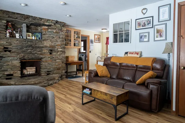 $335,000 | 66 Roy Avenue, Rutland Town, VT 05701