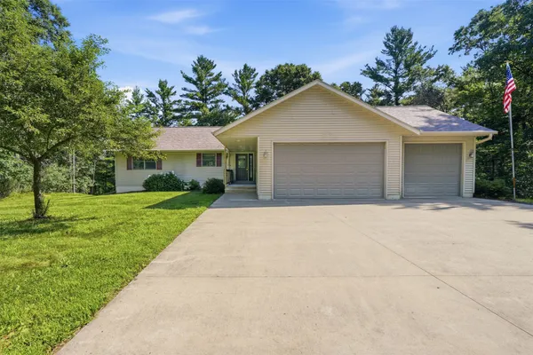 $420,000 | W10284 Deer Print Trail, Black River Falls, WI 54615