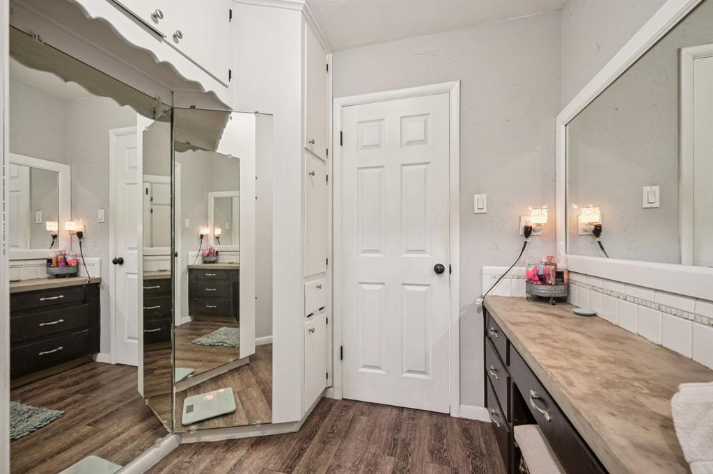 4628 Ridgemont Road Haltom City, TX 76117 - Photo 18 of 28