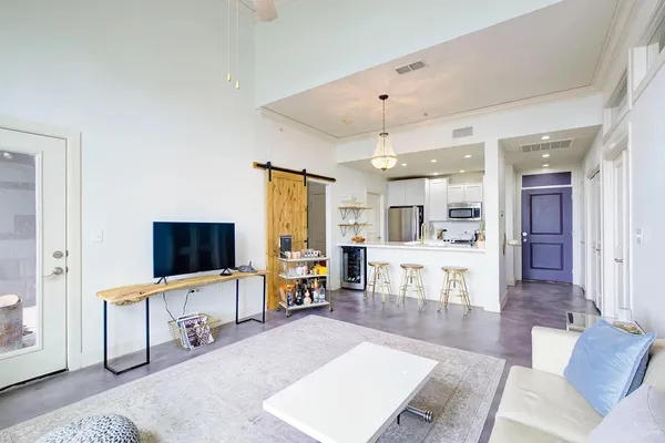 $2,550 | 1010 Rosine Street, Unit 43, Houston, TX 77019