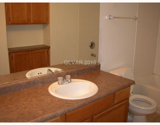 7255 West Sunset Road, Unit 2020 Las Vegas, NV 89113 - Photo 10 of 15 Master Bath/Spa.