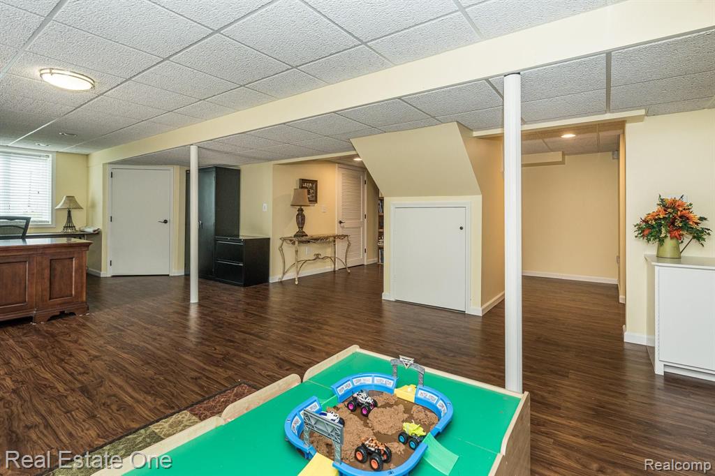 763 Birch Tree Lane Rochester Hills, MI 48306 - Photo 39 of 44