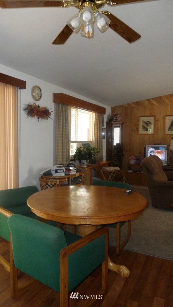 224 Sunnyhill Road West Bremerton, WA 98312 - Photo 10 of 22 Gallery Image 10