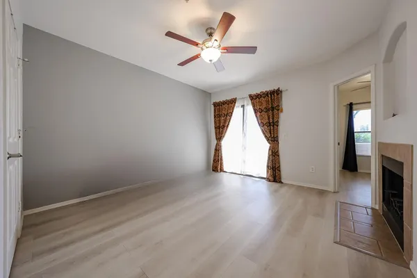 $1,700 | 15095 North Thompson Peak Parkway, Unit 1095, Scottsdale, AZ 85260