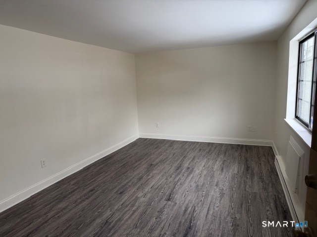 31 Craftwood Road, Unit 12 Waterbury, CT 06704 - Photo 7 of 13