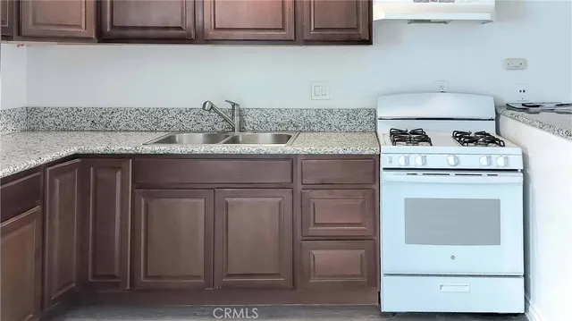 $2,250 | 1724 Crofton Lane, Escondido, CA 92027