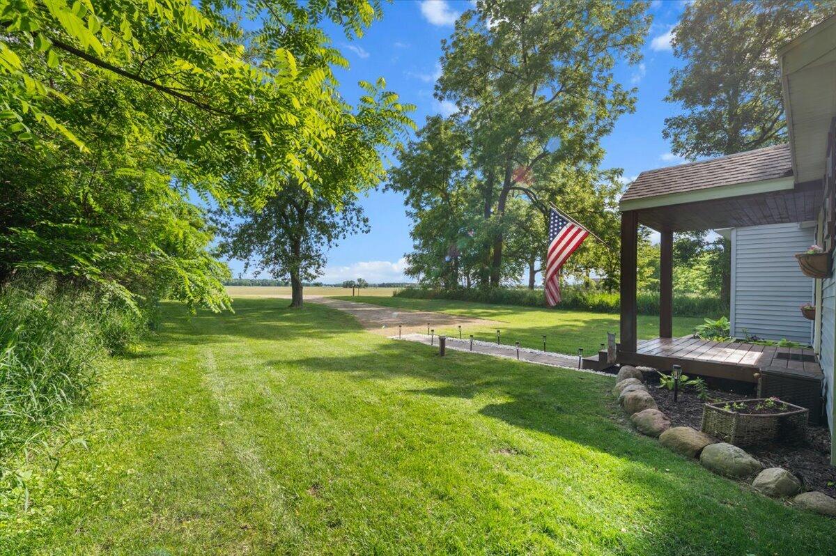 5438 Ionia Road Portland, MI 48875 - Photo 2 of 18