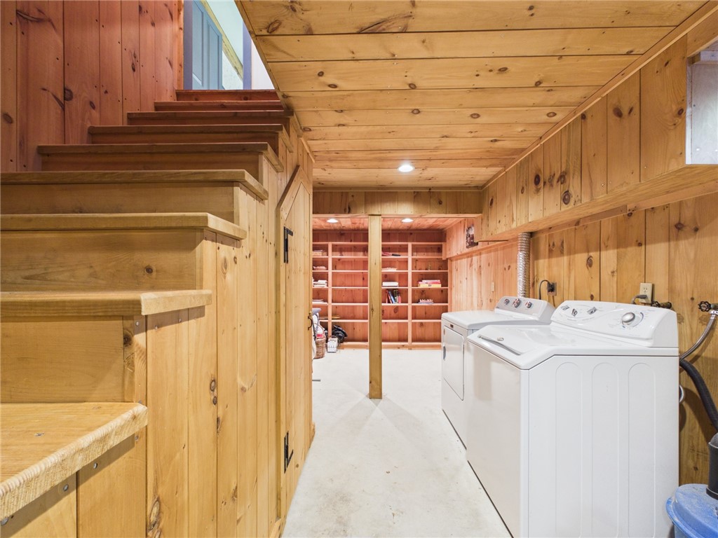 307 Stony Fort Road Saunderstown, RI 02874 - Photo 40 of 48
