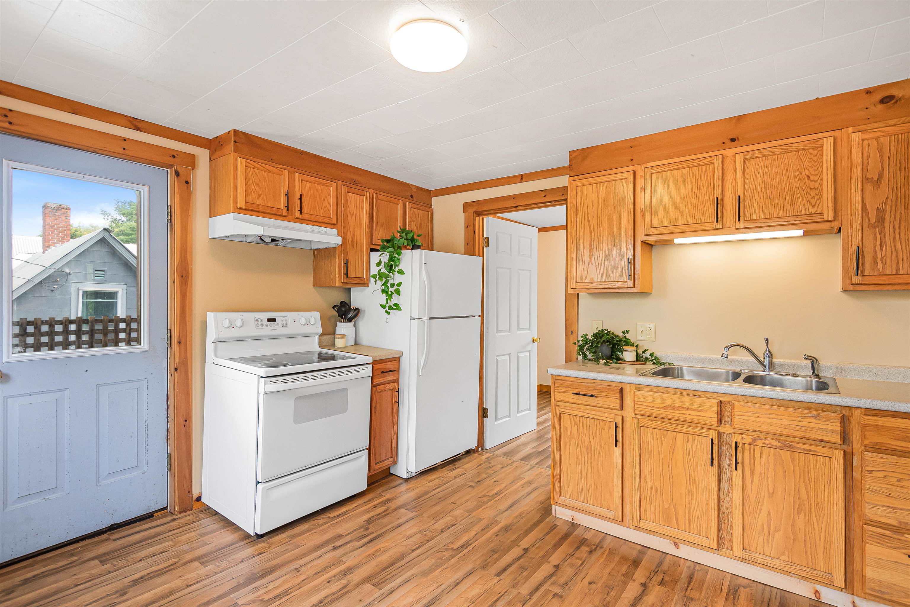 60 School Street Plainfield, VT 05667 - Photo 5 of 27