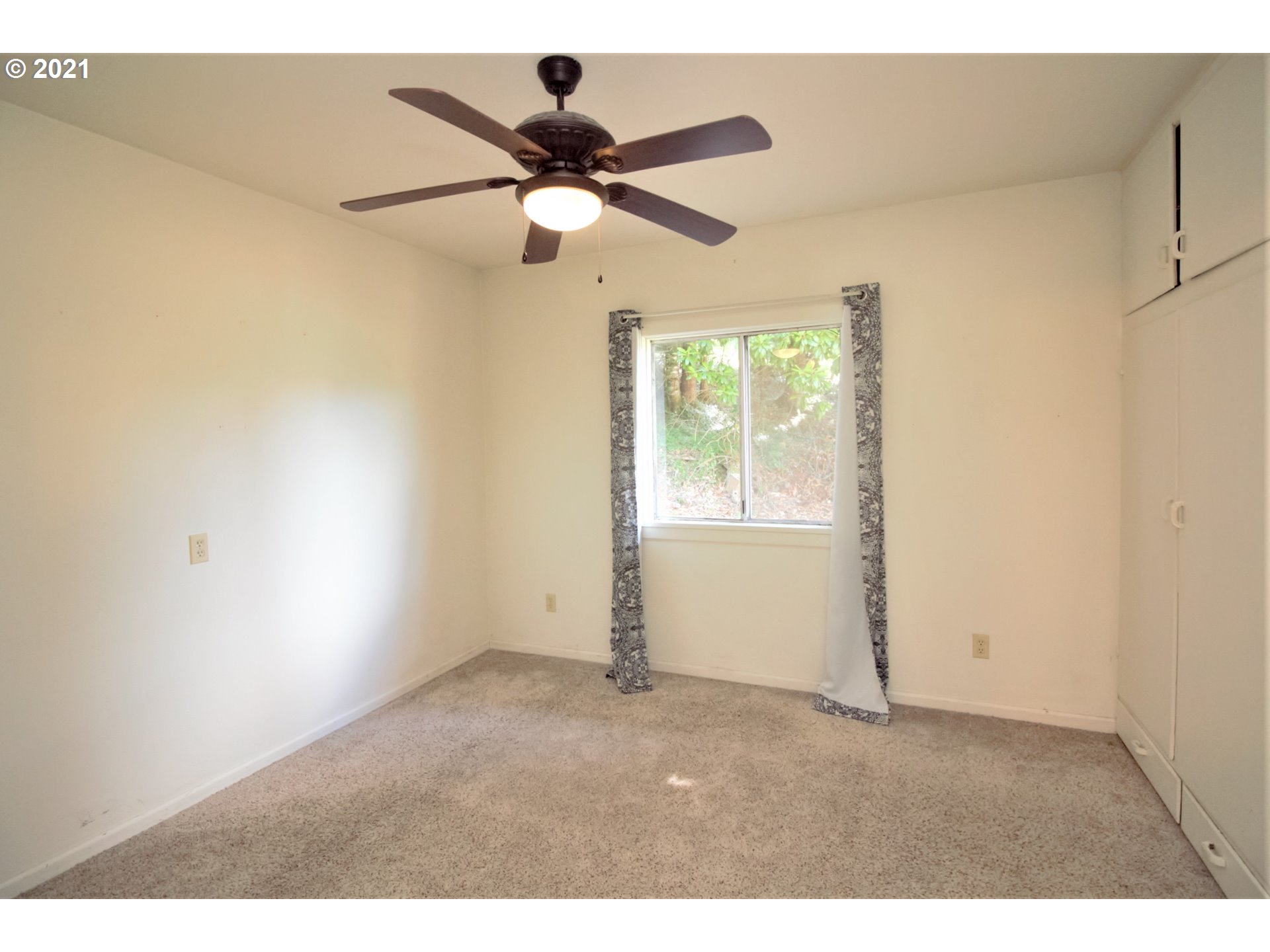 54572 Fairview Road Coquille, OR 97423 - Photo 12 of 28 Gallery Image 12