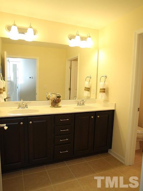 1319 Silver Beach Way Raleigh, NC 27606 - Photo 12 of 18