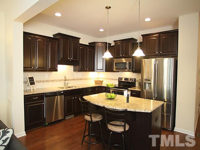 1319 Silver Beach Way Raleigh, NC 27606 - Photo 5 of 18
