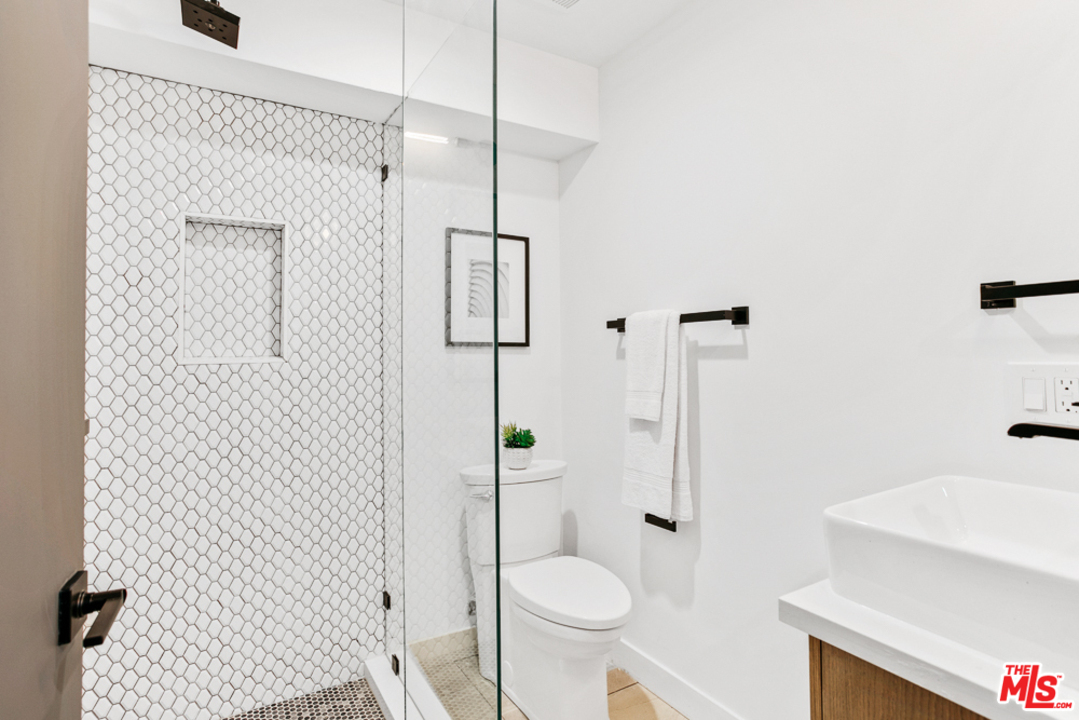 6115 Monterey Road Los Angeles, CA 90042 - Photo 17 of 19