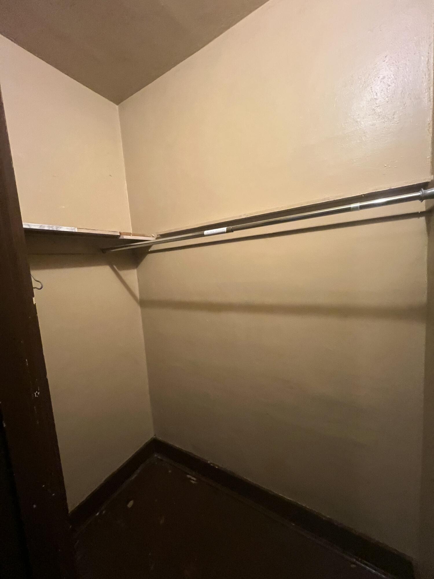 3052 North 40th Street Milwaukee, WI 53210 - Photo 11 of 17 IMG_1504