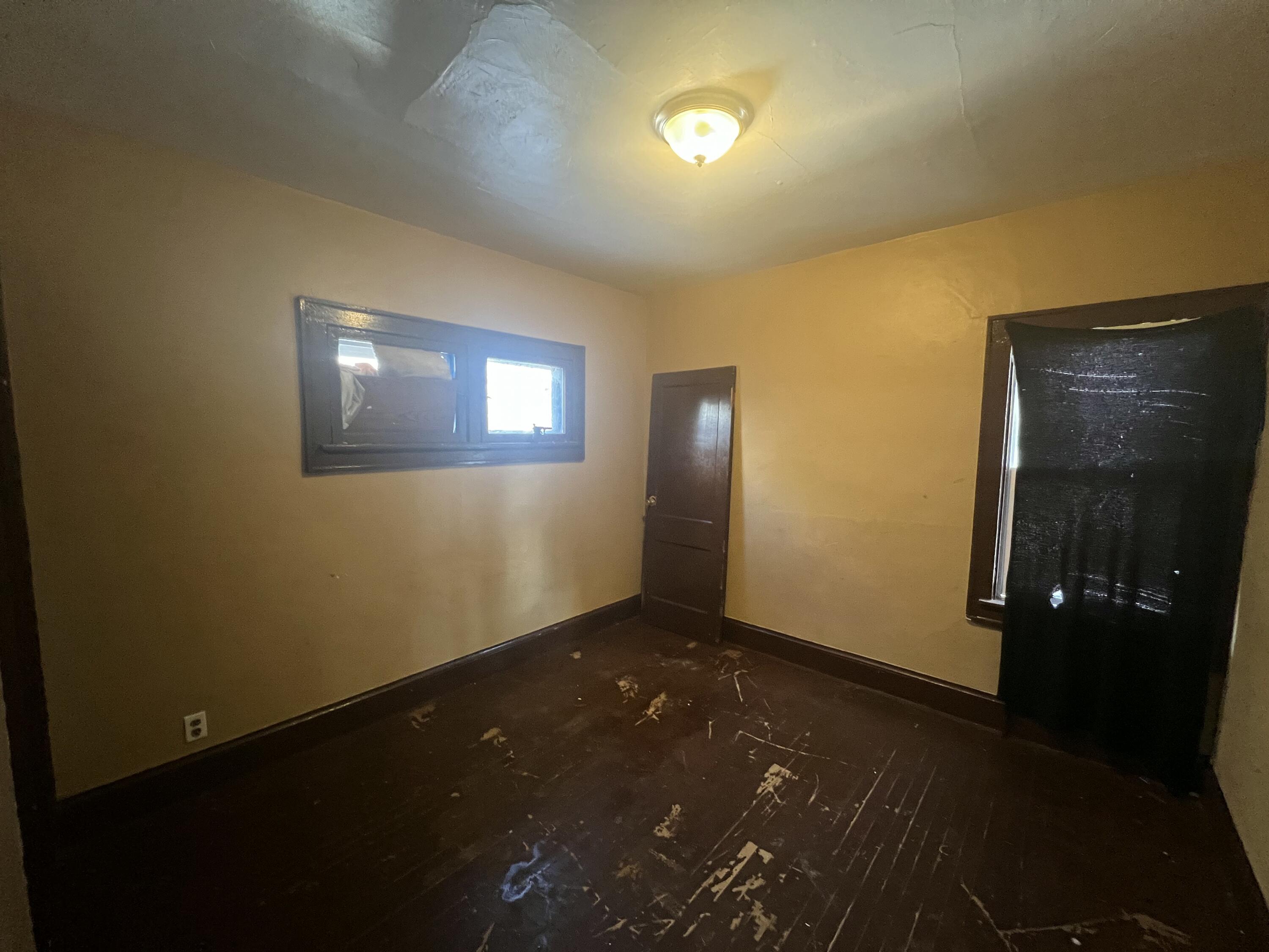 3052 North 40th Street Milwaukee, WI 53210 - Photo 9 of 17 IMG_1501