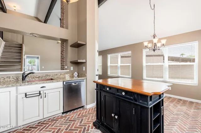 $427,800 | 20818 North 21st Drive, Phoenix, AZ 85027