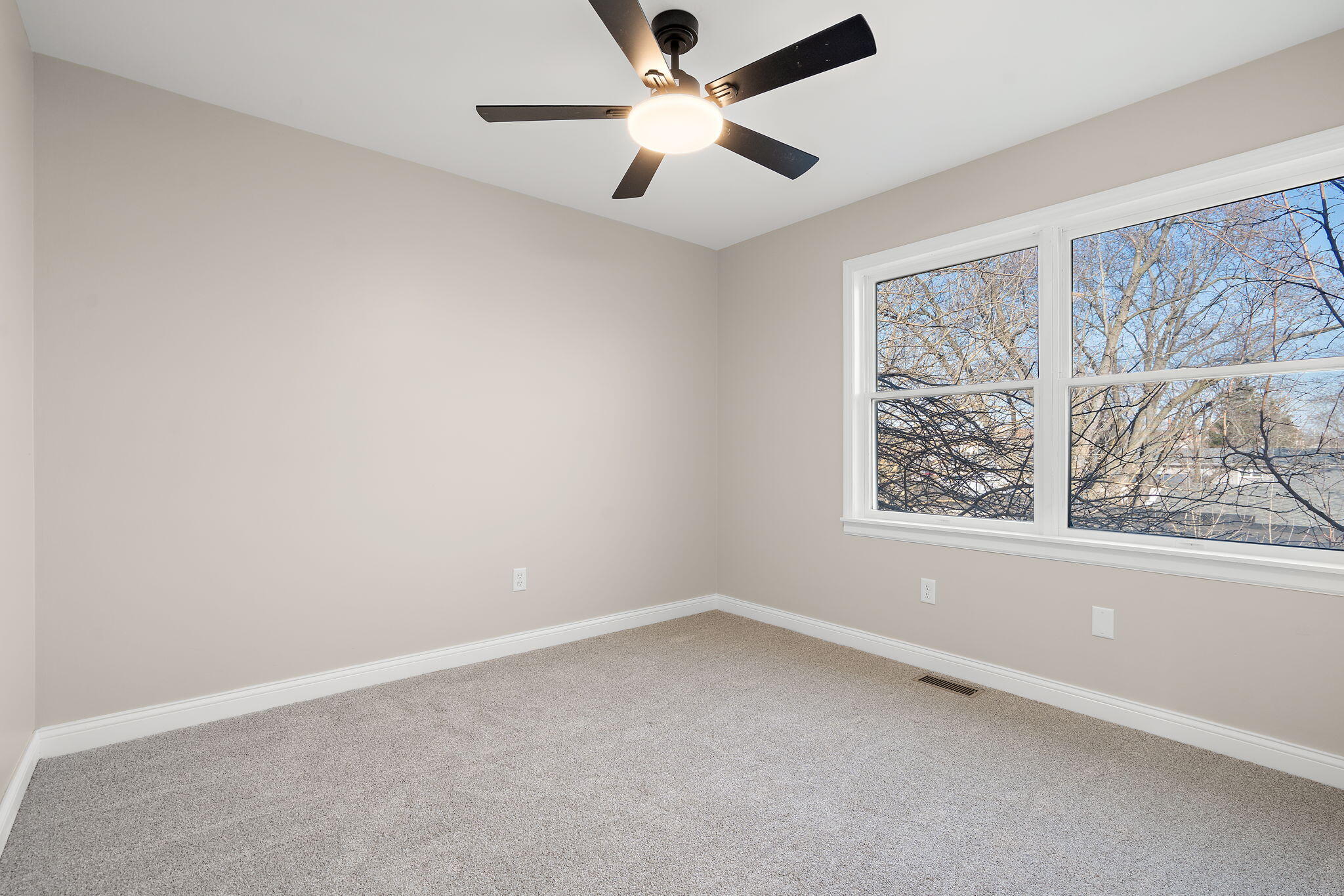 314 Hoffman Court Crown Point, IN 46307 - Photo 32 of 42 2048x1365