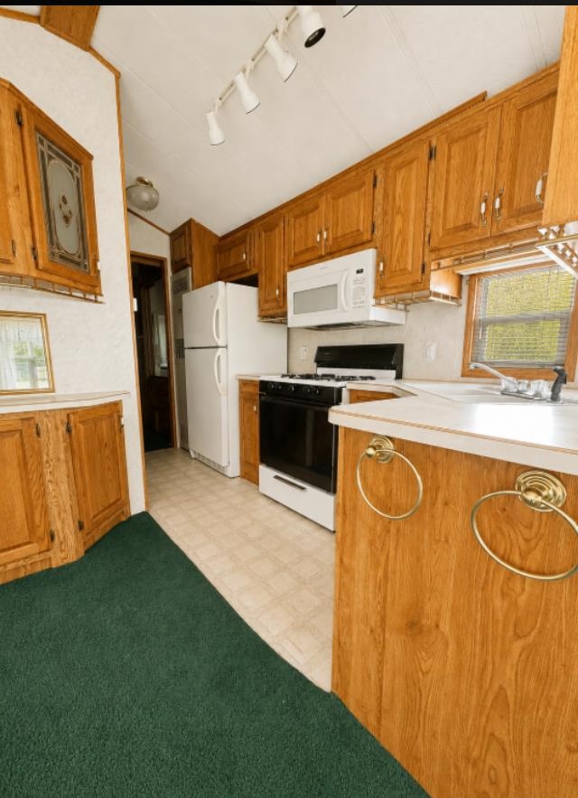 79 Ottawa Lane Rochester, NH 03867 - Photo 13 of 26