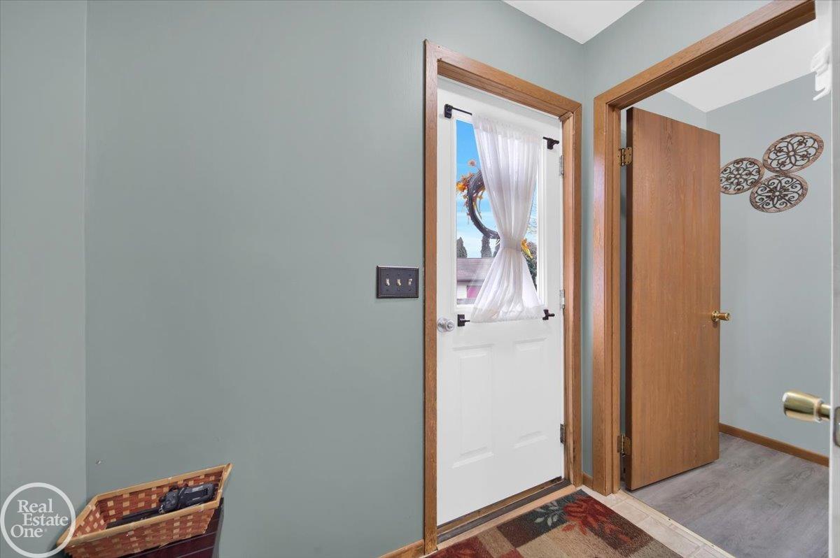 1300 Berkshire Road Sandusky, MI 48471 - Photo 23 of 45 50127318-22.JPG
