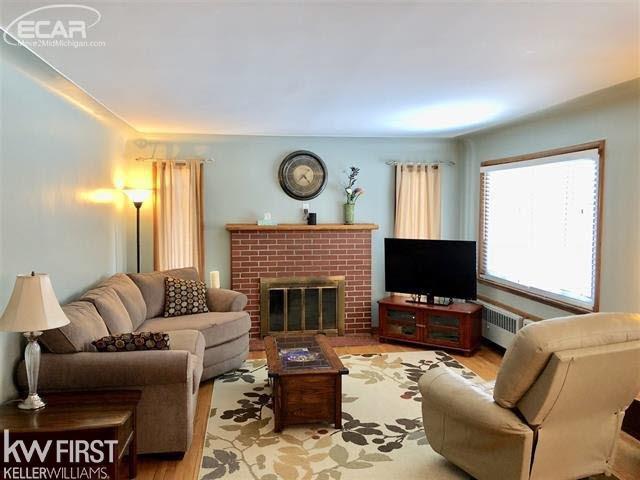 4489 North Seymour Road Flushing, MI 48433 - Photo 11 of 77 21413541-10.JPG