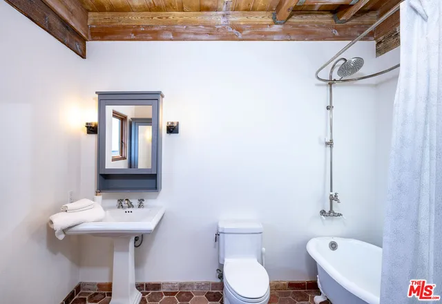 $6,262,000 | 791 Nyes Place, Laguna Beach, CA 92651