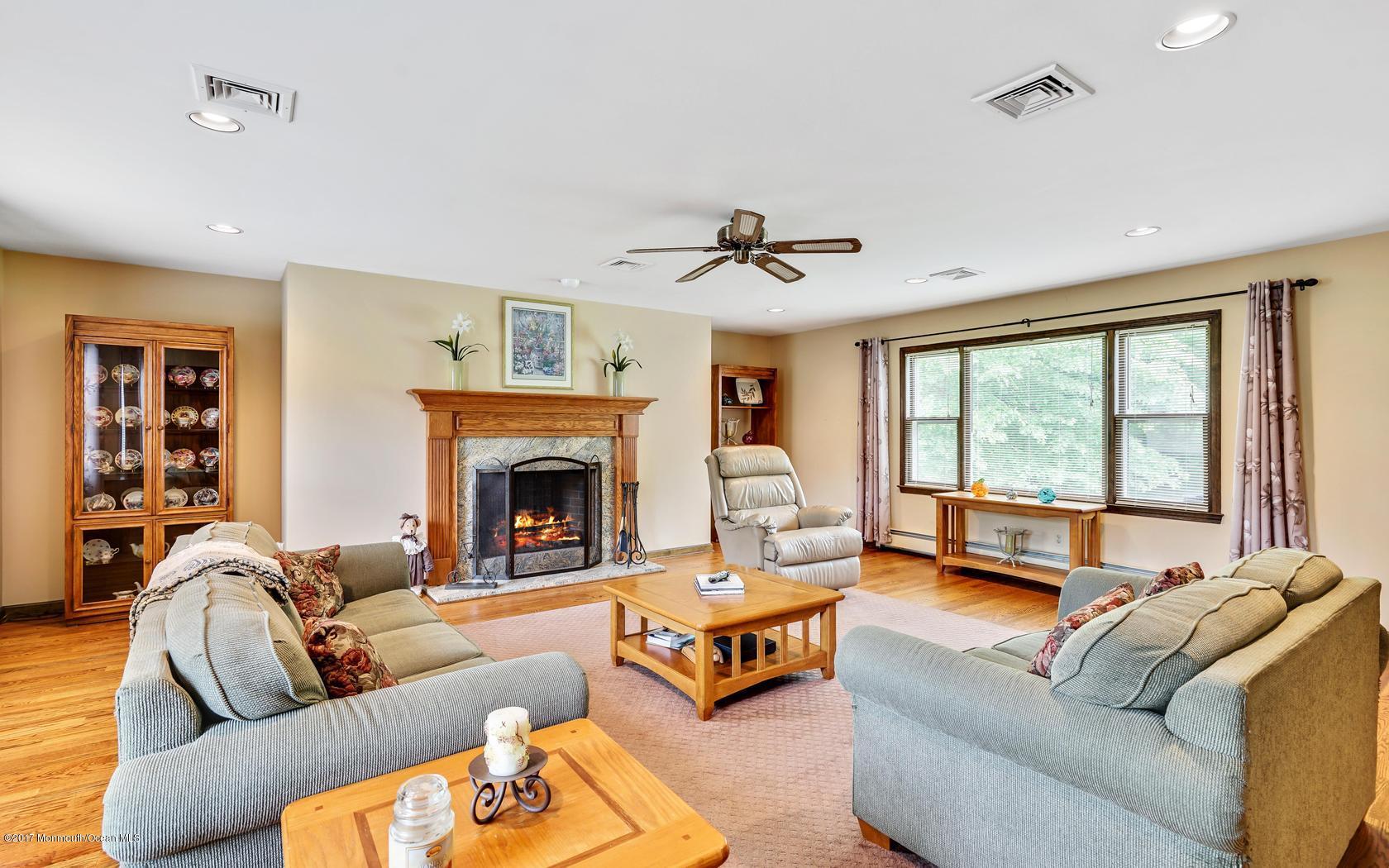 71 Hunt Road Freehold, NJ 07728 - Photo 16 of 34 19