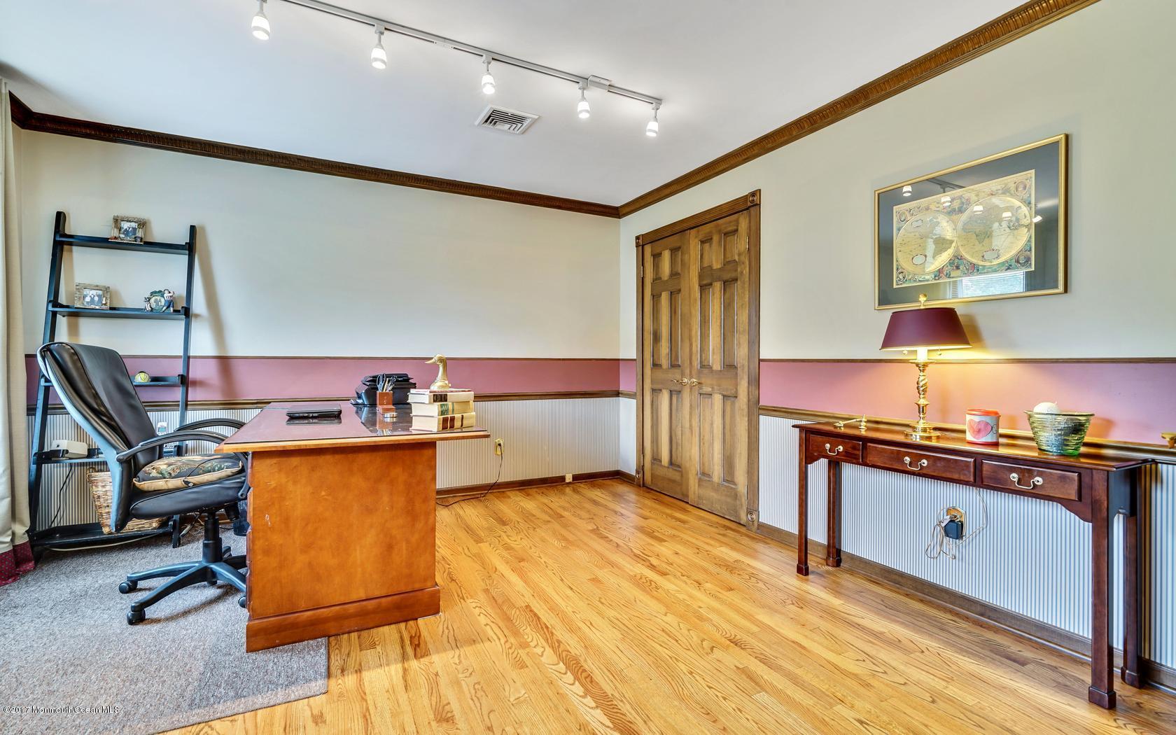 71 Hunt Road Freehold, NJ 07728 - Photo 18 of 34 21