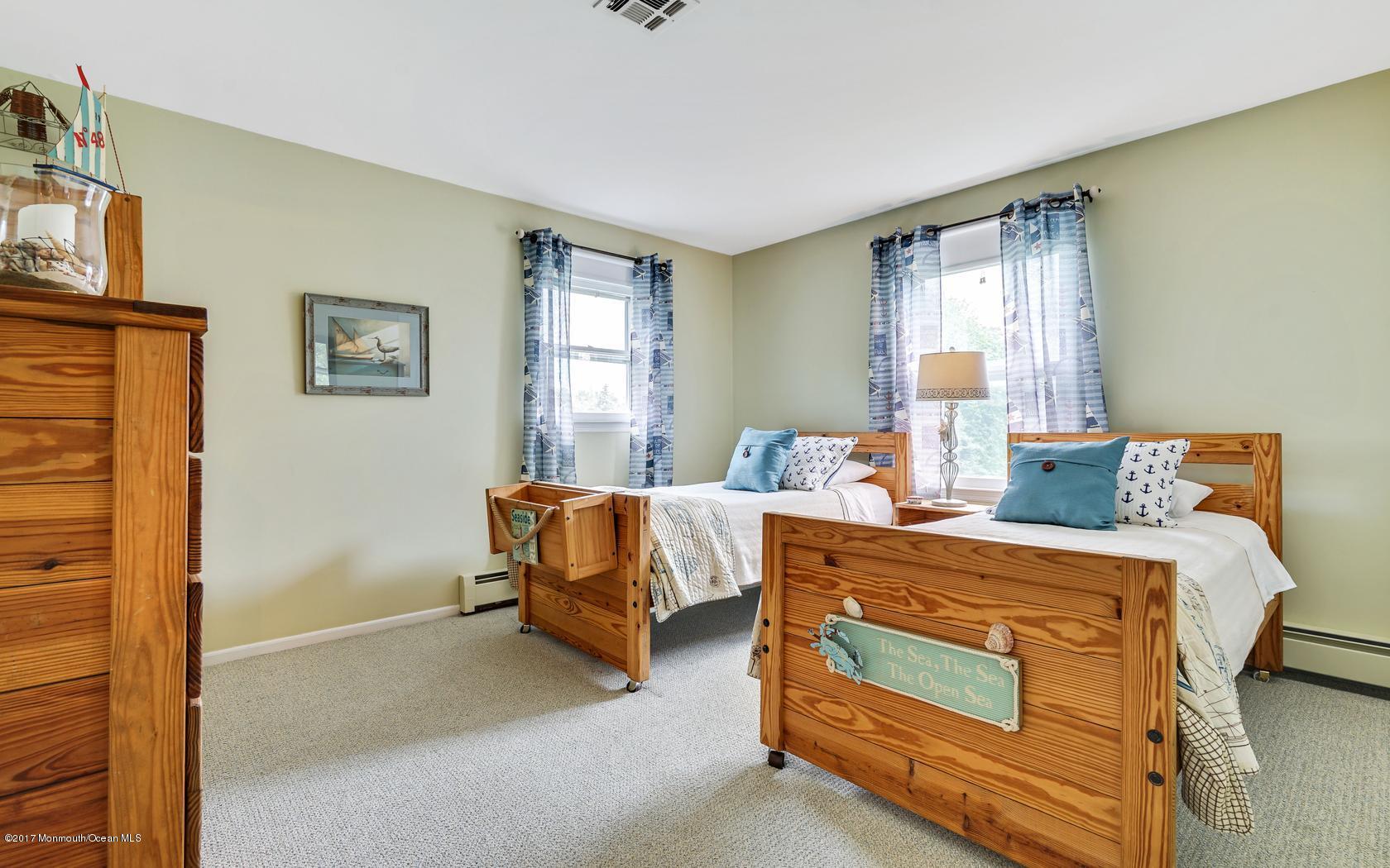 71 Hunt Road Freehold, NJ 07728 - Photo 20 of 34 24