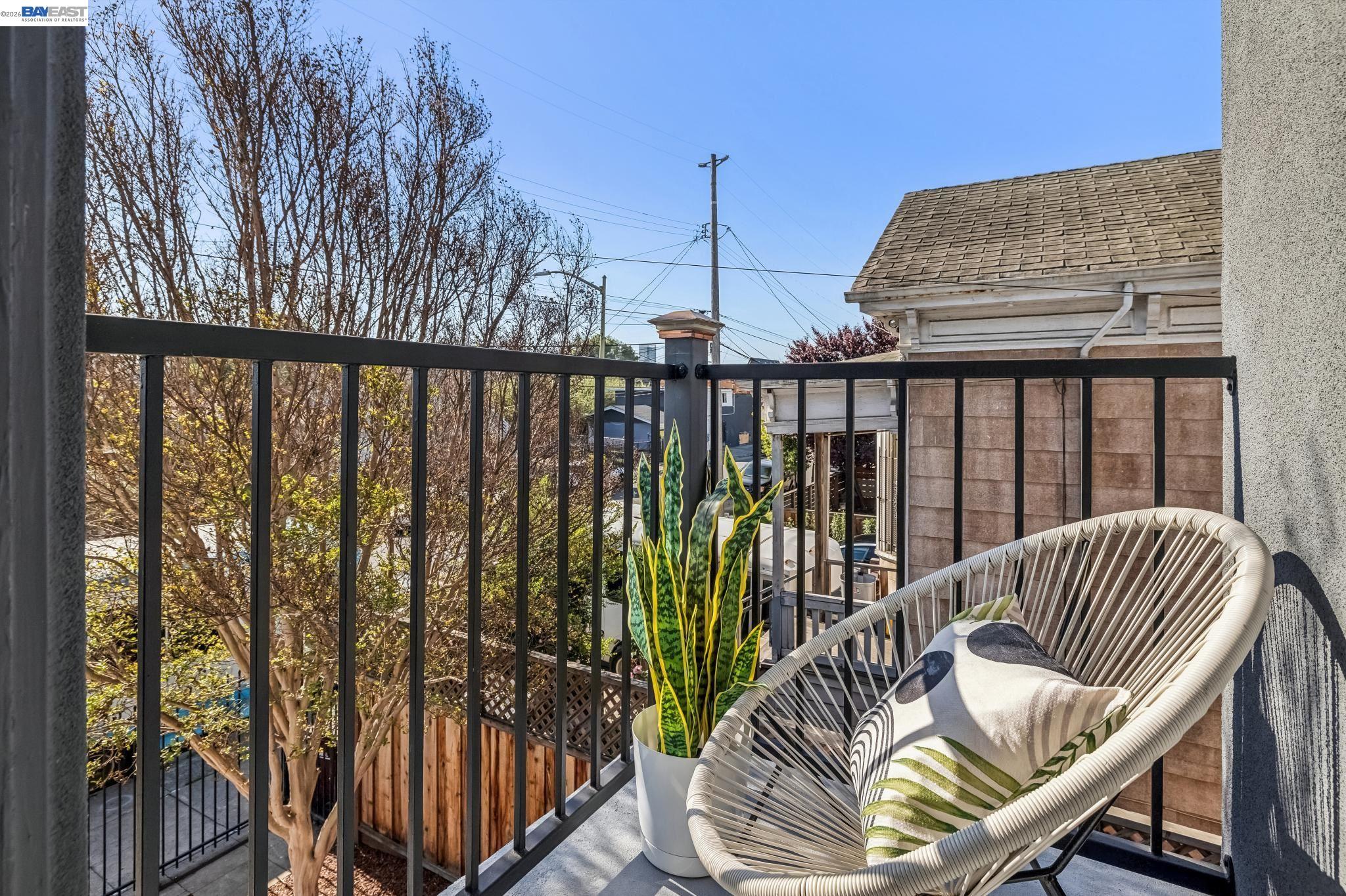 2431 Linden Street Oakland, CA 94607 - Photo 27 of 43
