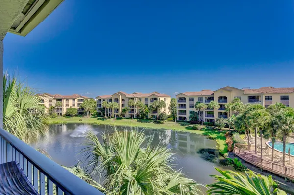 $2,700 | 500 Uno Lago Drive, Unit 402, Juno Beach, FL 33408