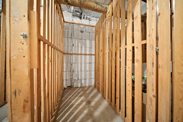604 West Addison Street, Unit B3 Chicago, IL 60613 - Photo 11 of 12