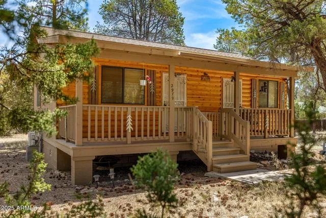 $299,777 | 2979 Western Star Drive, Overgaard, AZ 85933