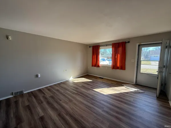 $1,895 | 4126 West Belle Avenue, Bloomington, IN 47403