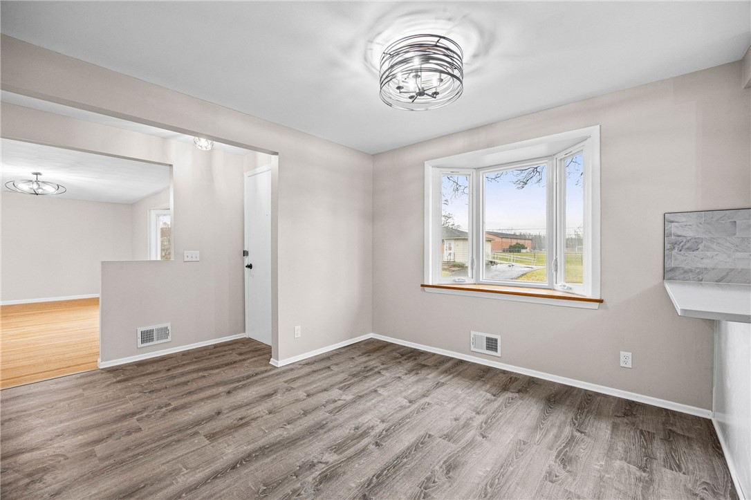 276 Wahl Road Irondequoit, NY 14609 - Photo 12 of 30