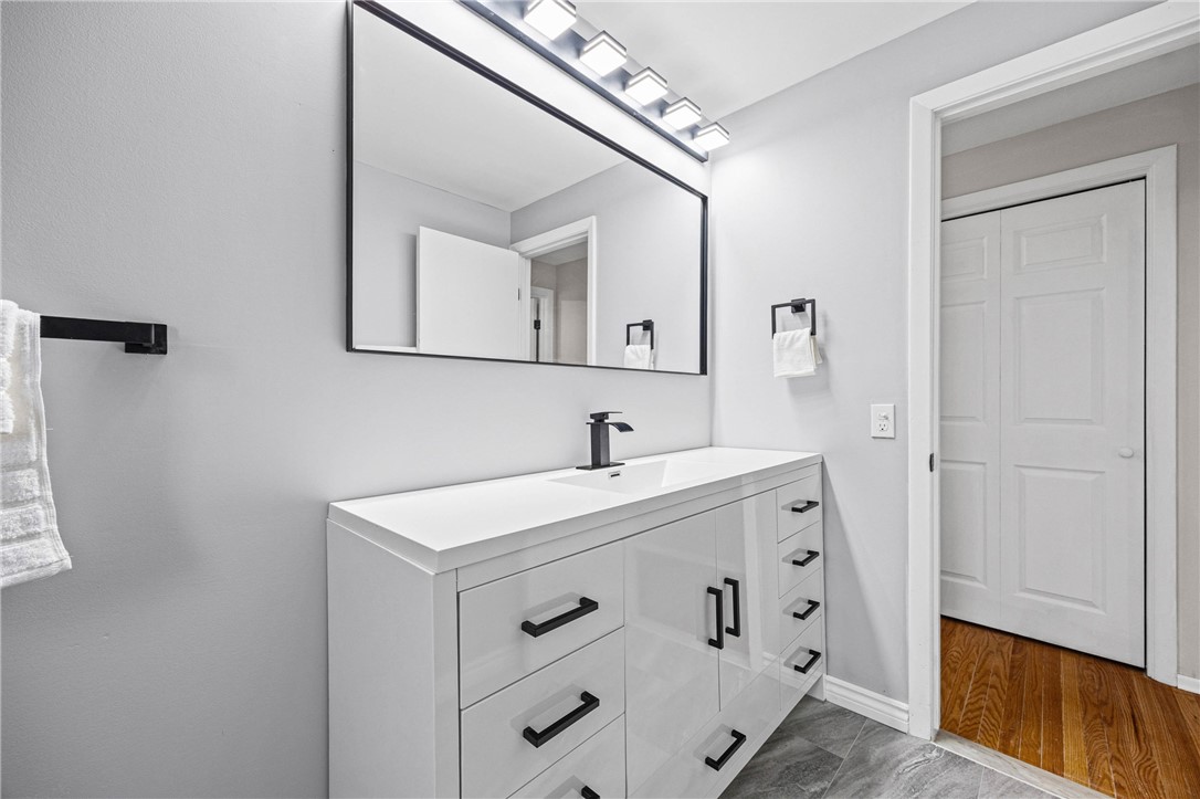 276 Wahl Road Irondequoit, NY 14609 - Photo 15 of 30