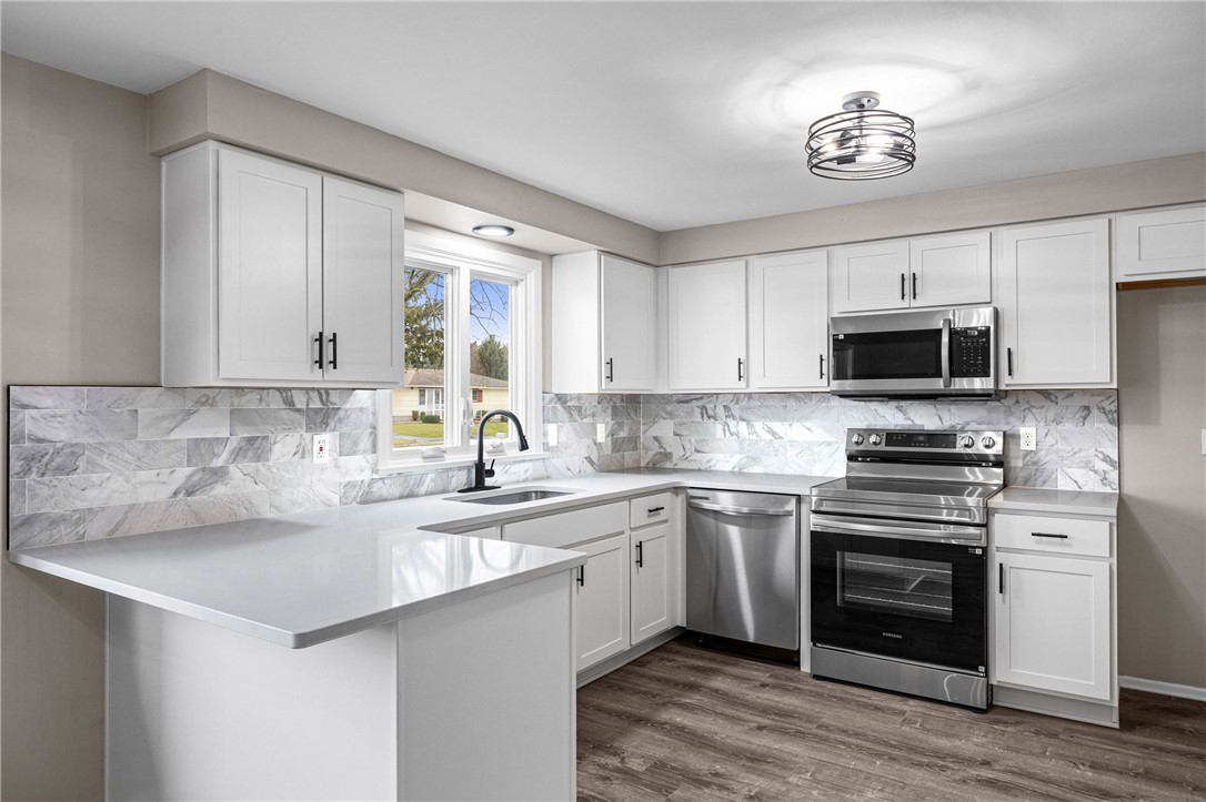 276 Wahl Road Irondequoit, NY 14609 - Photo 9 of 30