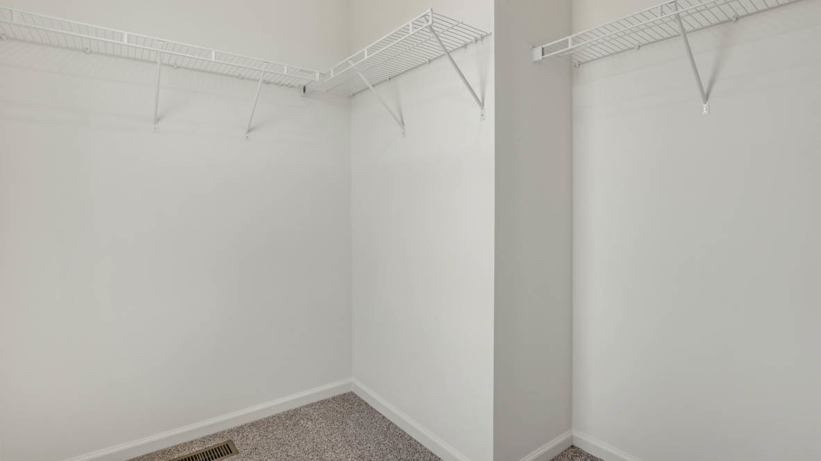 2744 Arrowhead Drive Pingree Grove, IL 60140 - Photo 19 of 40 Gallery Image 19