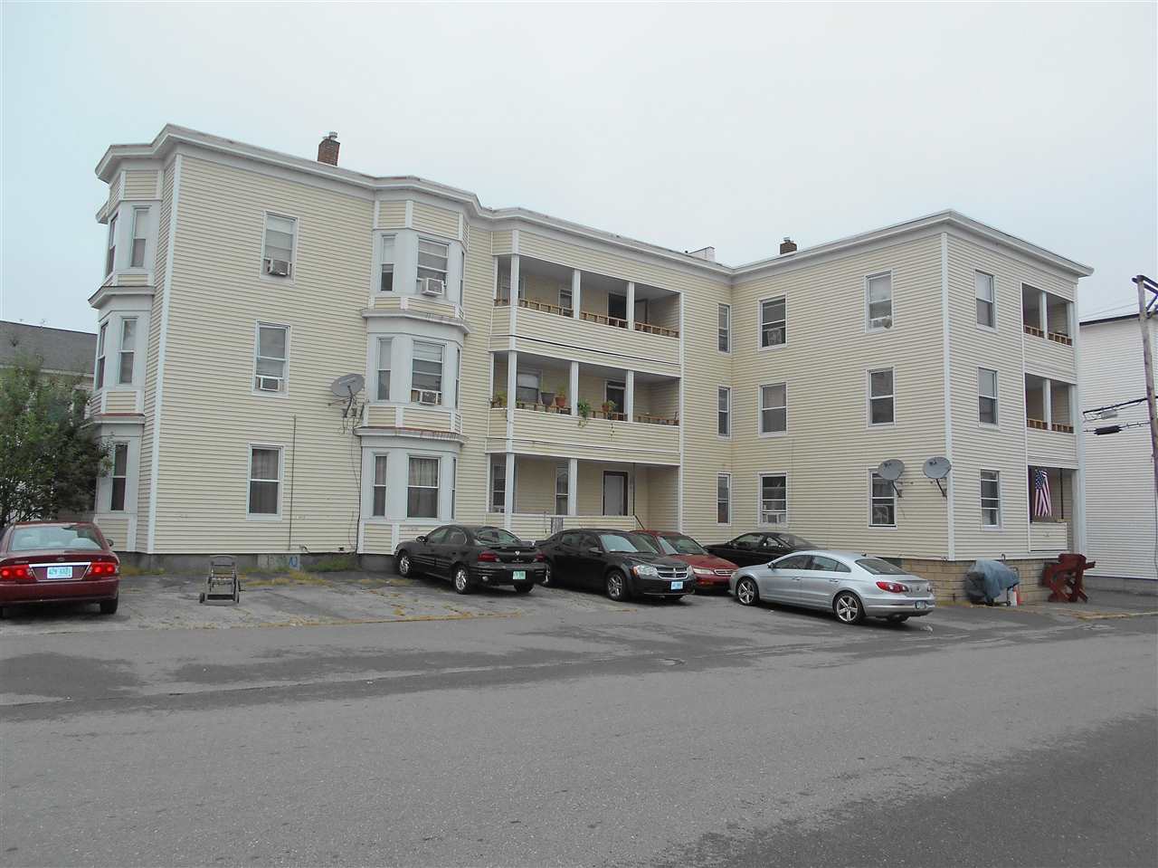 355 Rimmon Street Manchester, NH 03102 - Photo 1 of 5