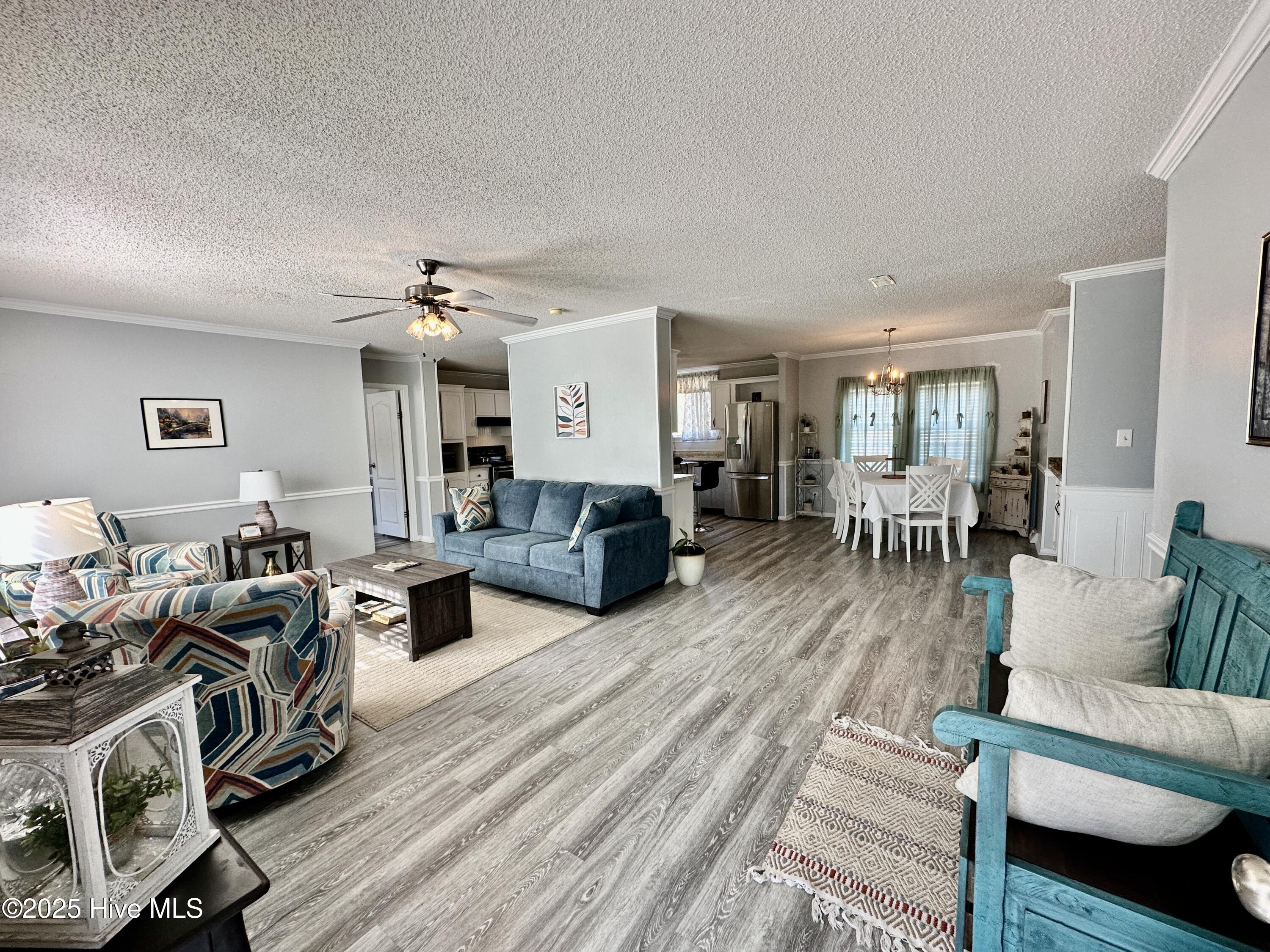 2910 Laurel Ridge Lane Kinston, NC 28504 - Photo 7 of 29 008 Living Room
