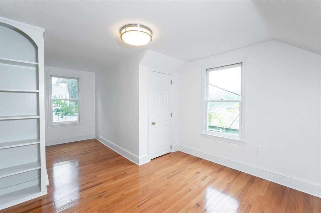 4 Clark Street Amesbury, MA 01913 - Photo 13 of 23