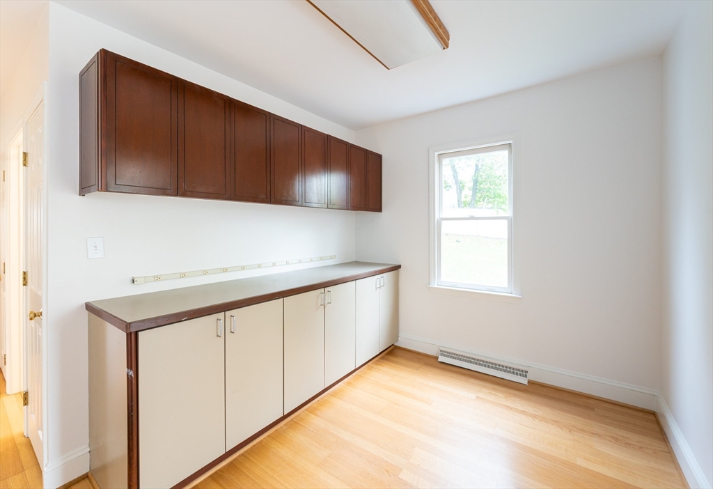 4 Clark Street Amesbury, MA 01913 - Photo 16 of 23