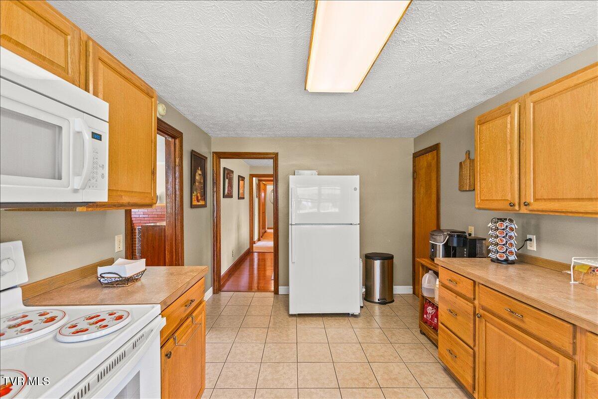 7275 Erwin Highway Chuckey, TN 37641 - Photo 15 of 43 17-128A1533