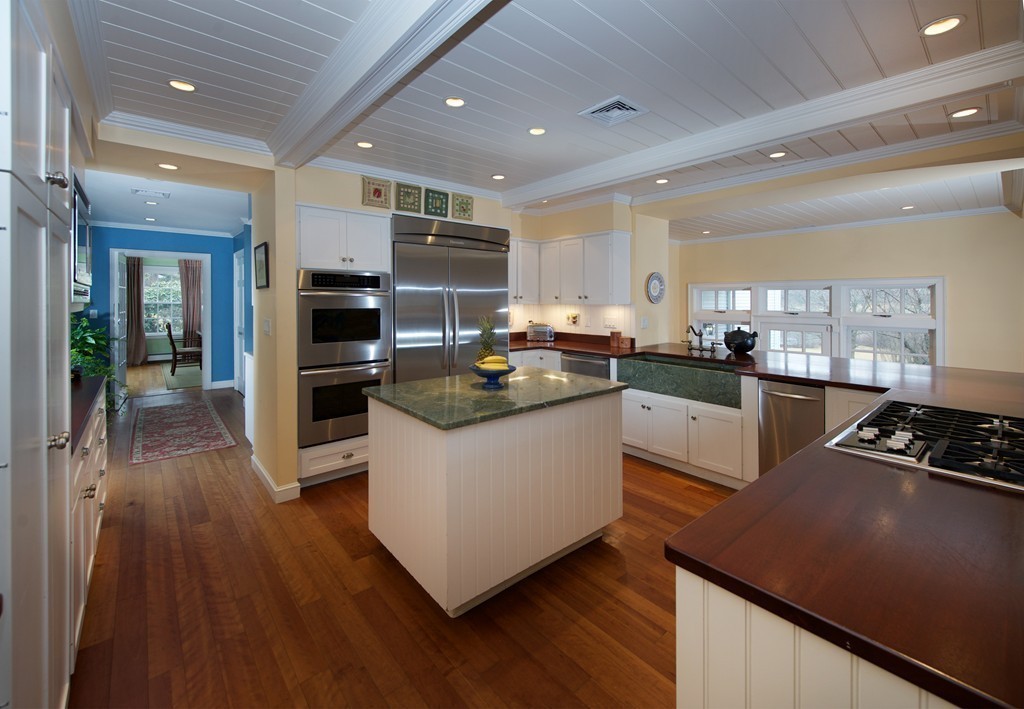 215 Country Club Road Dedham, MA 02026 - Photo 8 of 27 Gallery Image 8